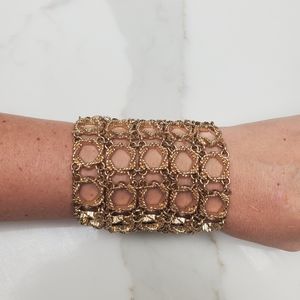 Gold chain bracelet
